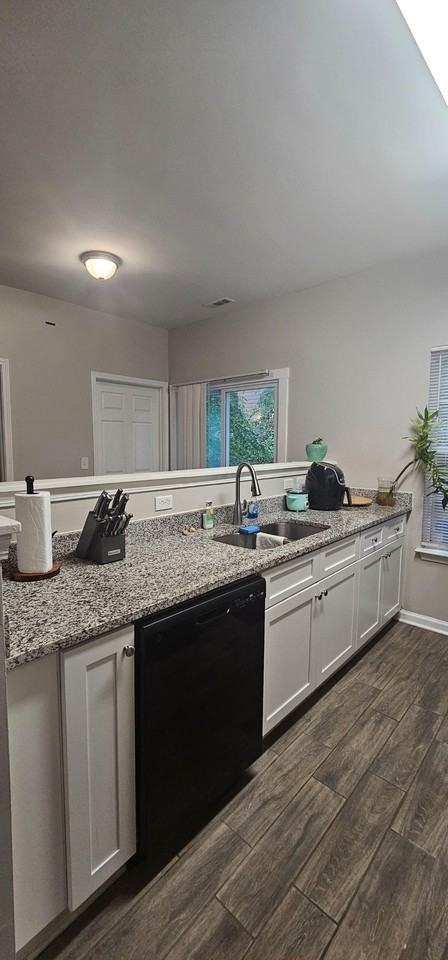 Moton Ave Sw - Photo 5 of 17