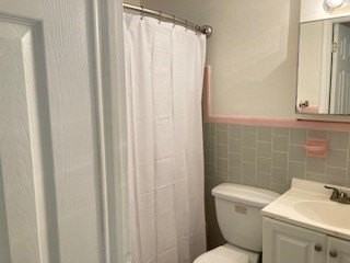 950 Sandpiper Ln Apt 1 #1 - Photo 6 of 10