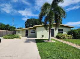 featured image of 833 Cronin Ave