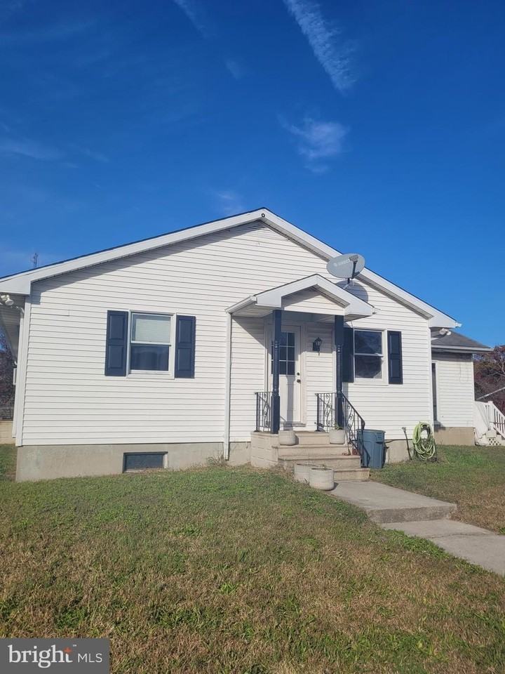 8561 Veterans Highway - Photo 3 of 28