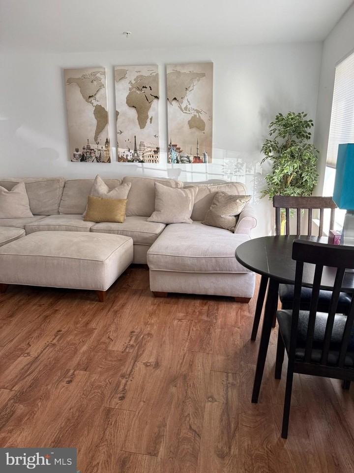 1818 Cassandra Drive #100 - Photo 5 of 44