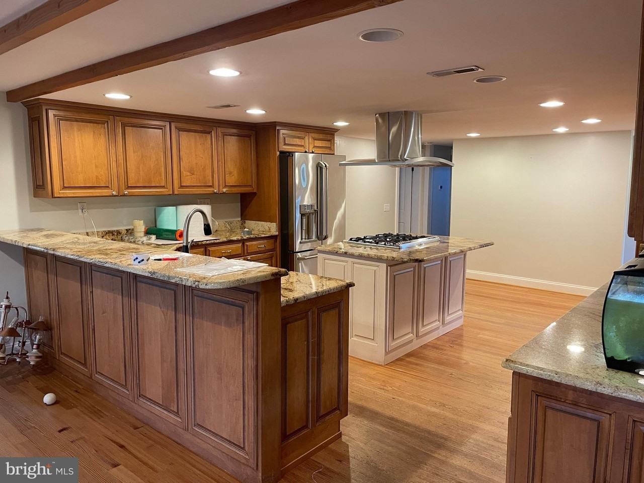 6270 Davis Rd - Photo 3 of 10