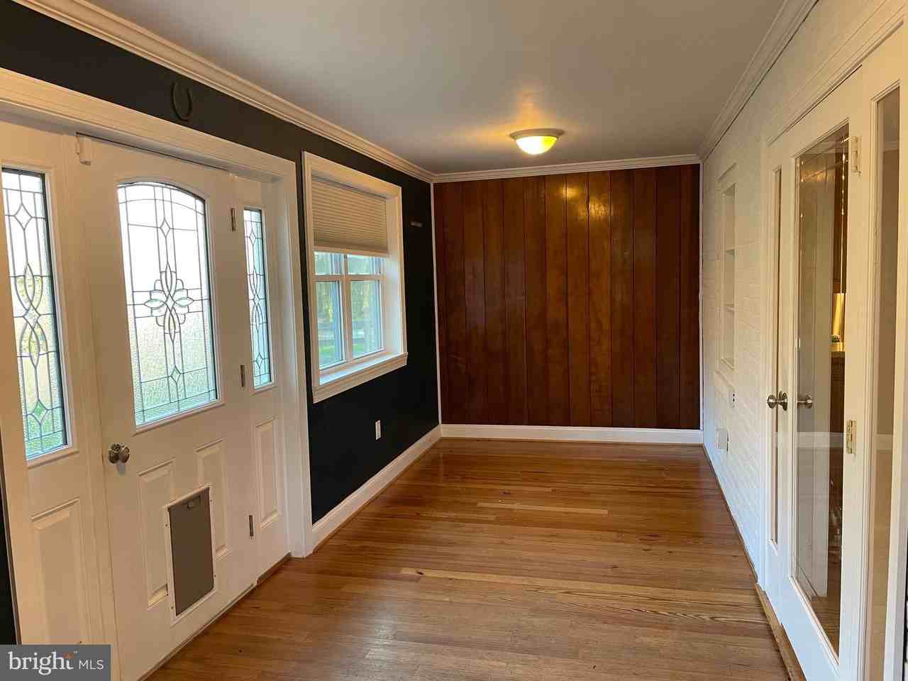 6270 Davis Rd - Photo 5 of 10