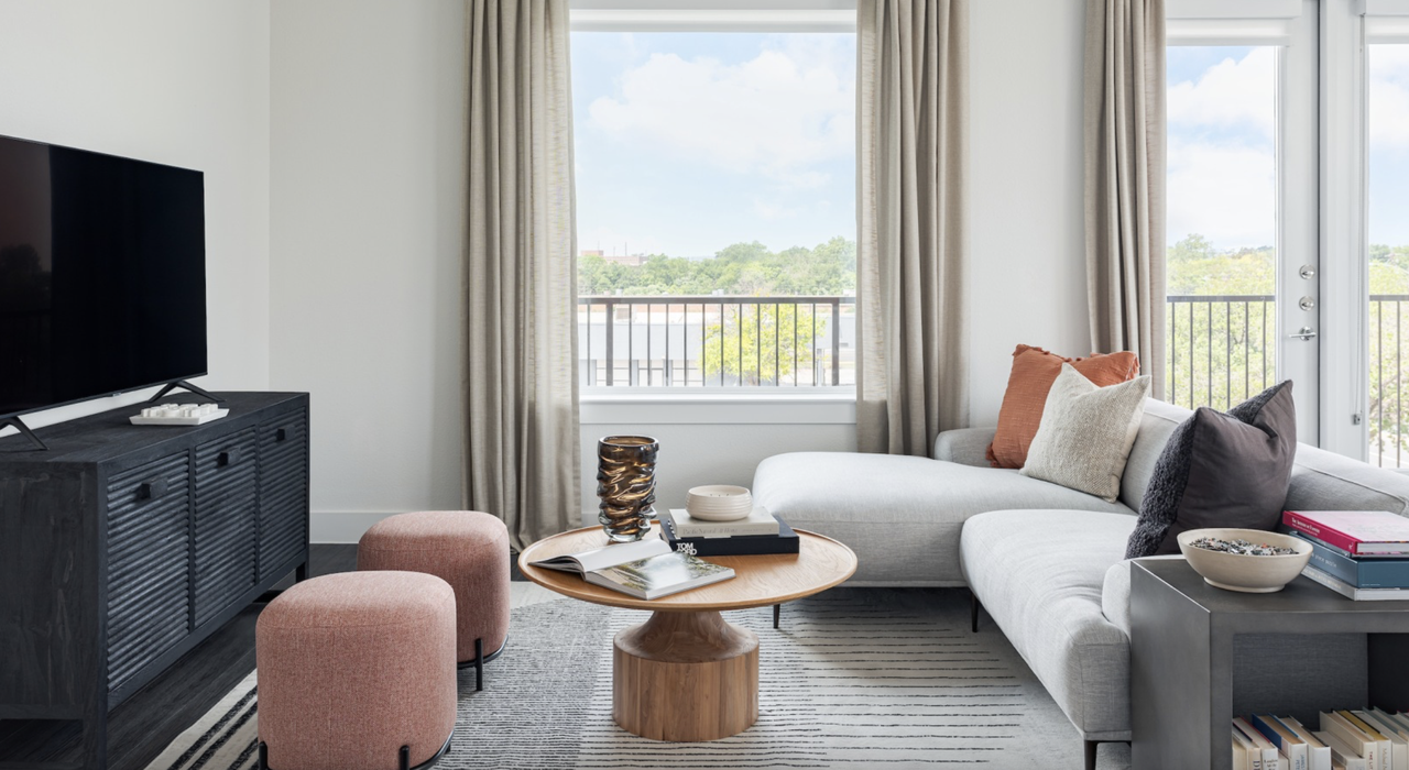 5775 Airport Boulevard - Photo 4 of 16