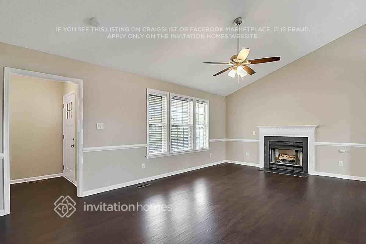 105 Arthur Drive - Photo 4 of 25