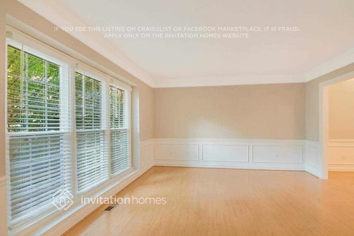 305 Durington Place - Photo 5 of 26