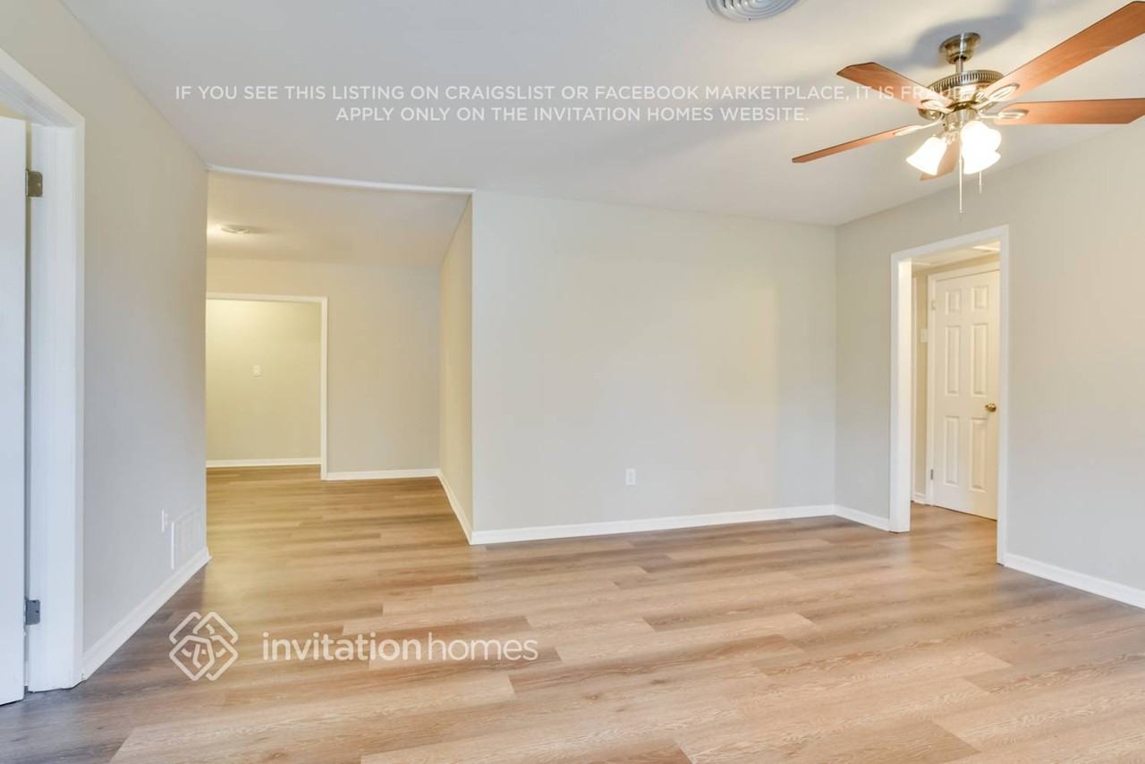 5915 Westbury Dr - Photo 4 of 21