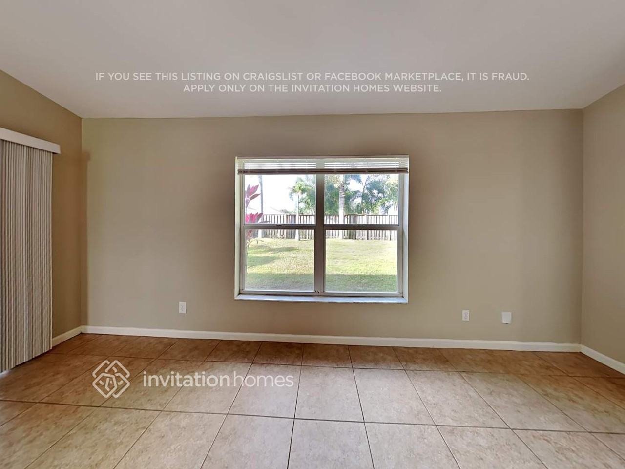 2566 Sw Hinchman St - Photo 4 of 19