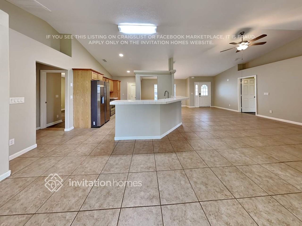 2566 Sw Hinchman St - Photo 5 of 19