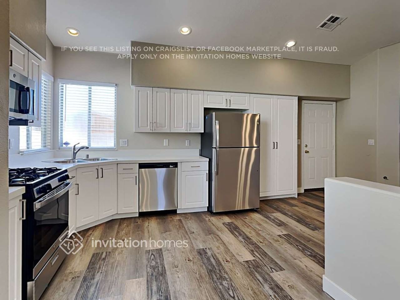 3818 Passionfruit St - Photo 6 of 19
