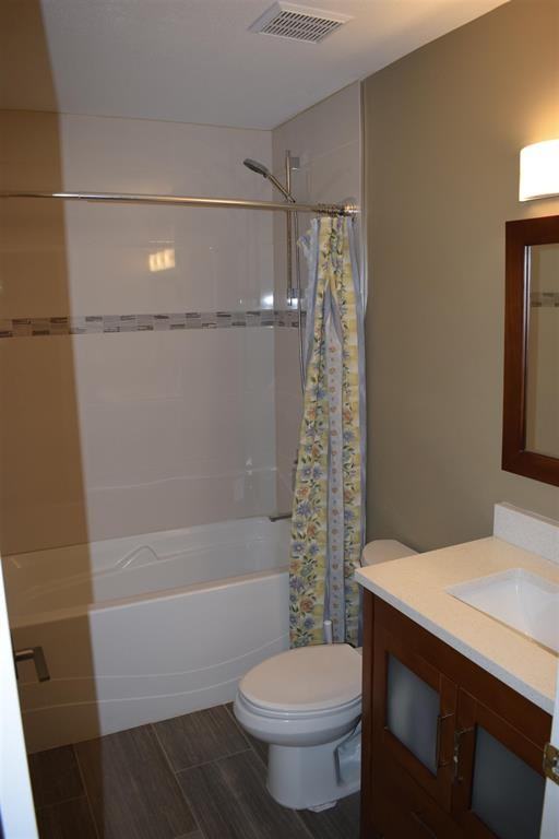 2327 Stafford Avenue - Photo 6 of 6