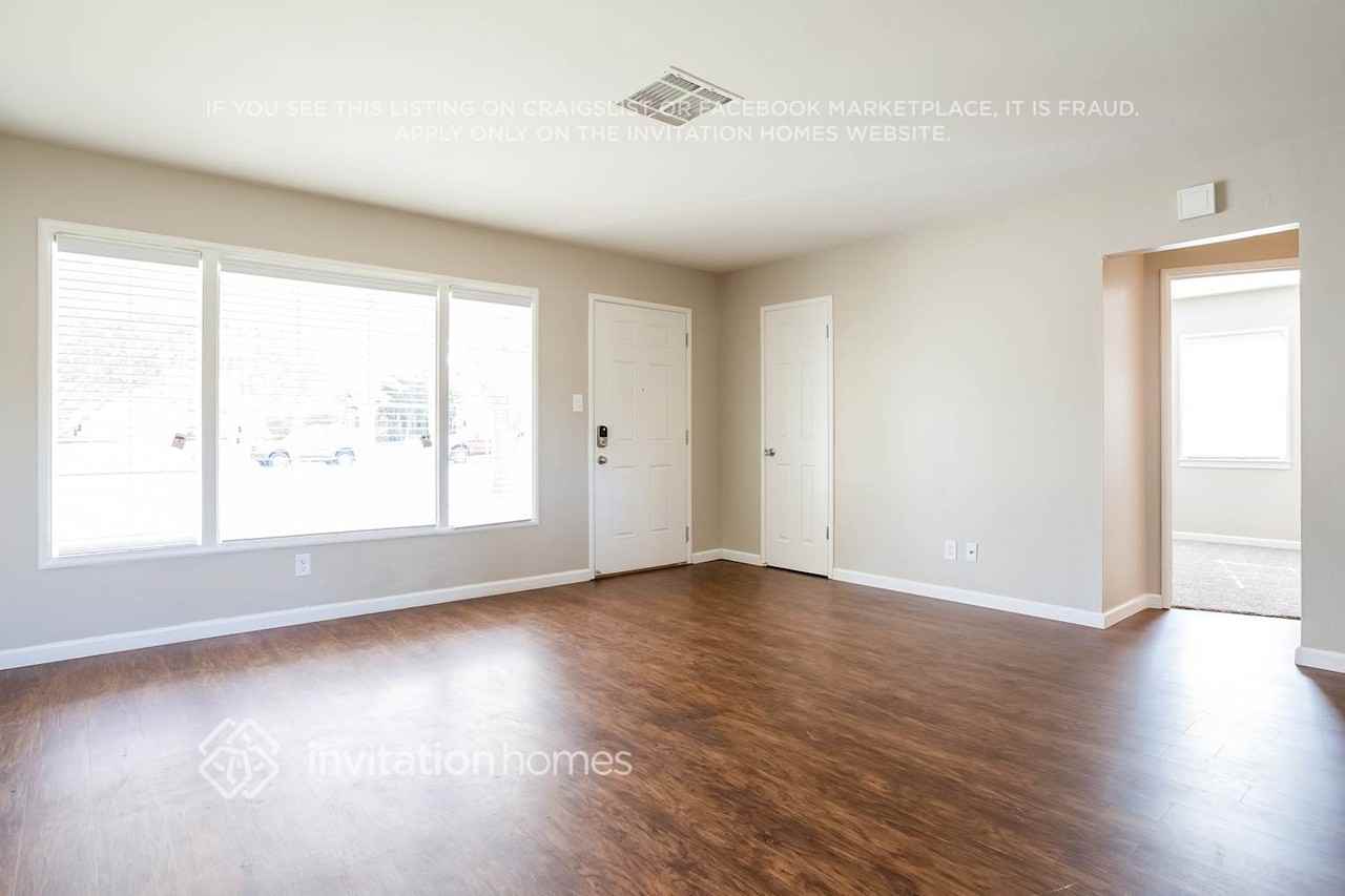 548 B Street - Photo 4 of 21