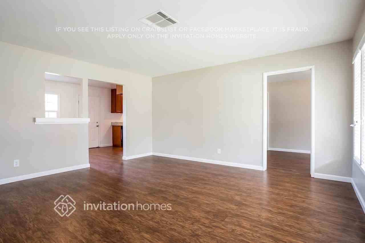 548 B Street - Photo 5 of 21