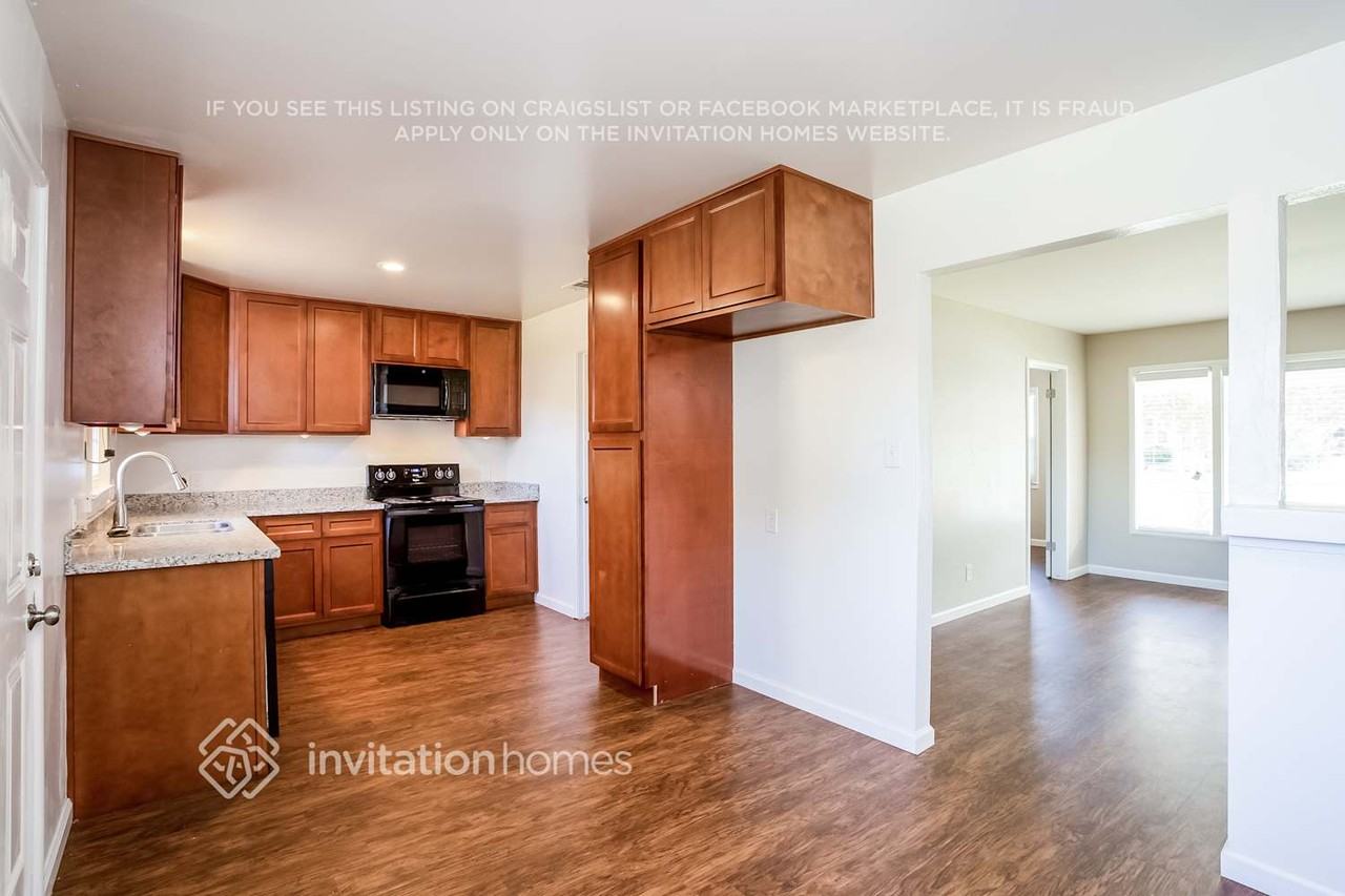 548 B Street - Photo 7 of 21