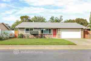 featured image of 3014 La Rue Way