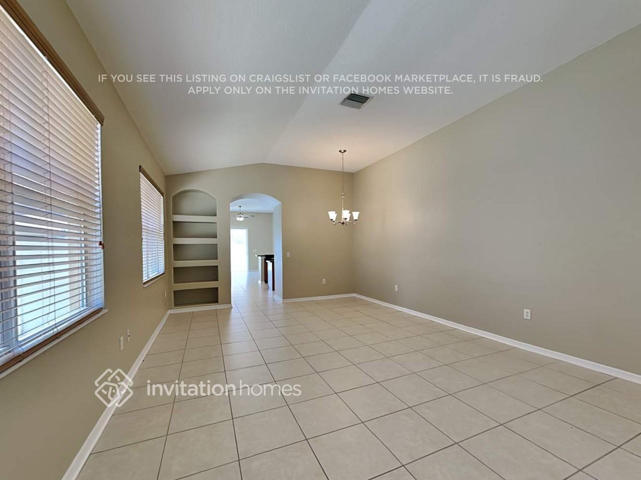 1203 Gentilly Ln - Photo 3 of 18