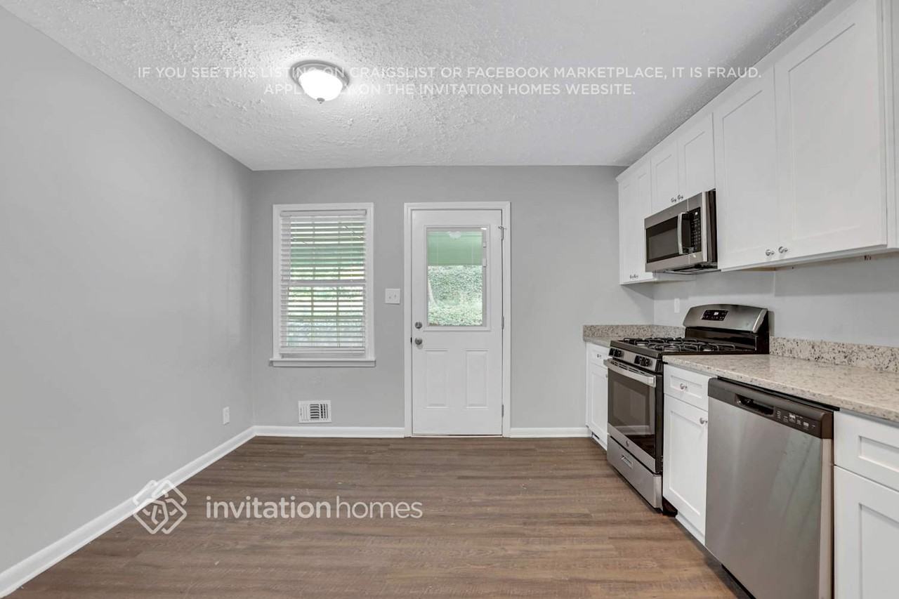 919 Magna Carta Drive Northwest - Photo 7 of 27