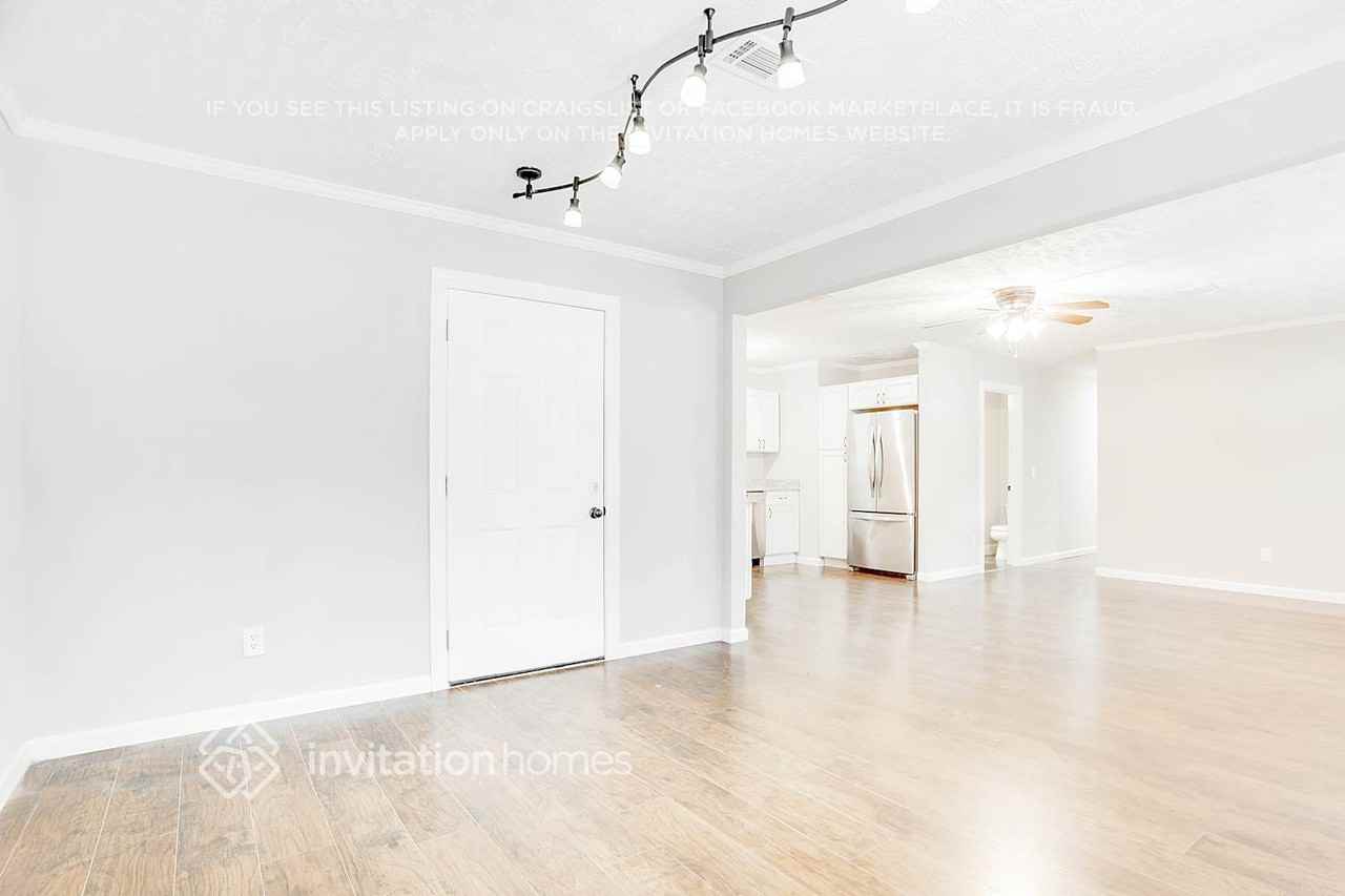 3772 Villa Ct - Photo 5 of 20