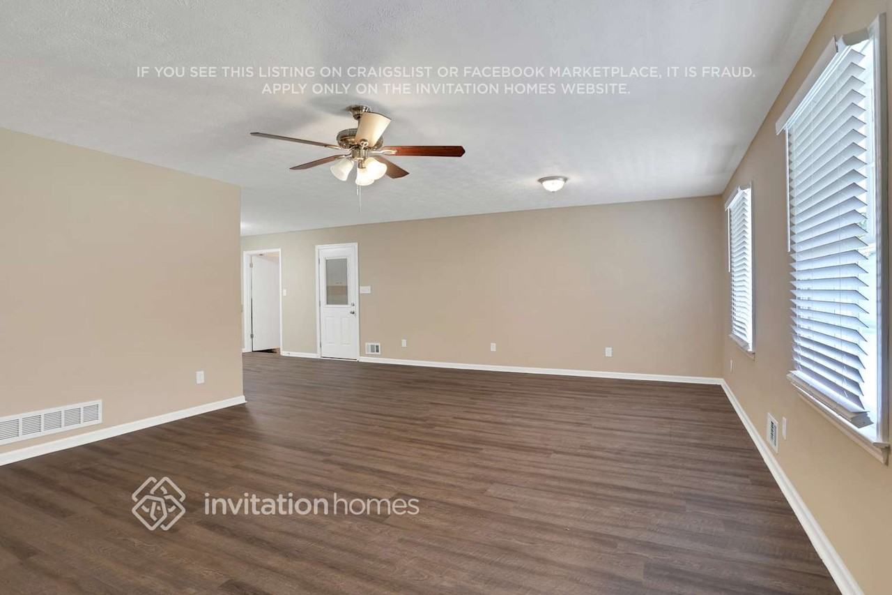 215 Winston Drive - Photo 3 of 19