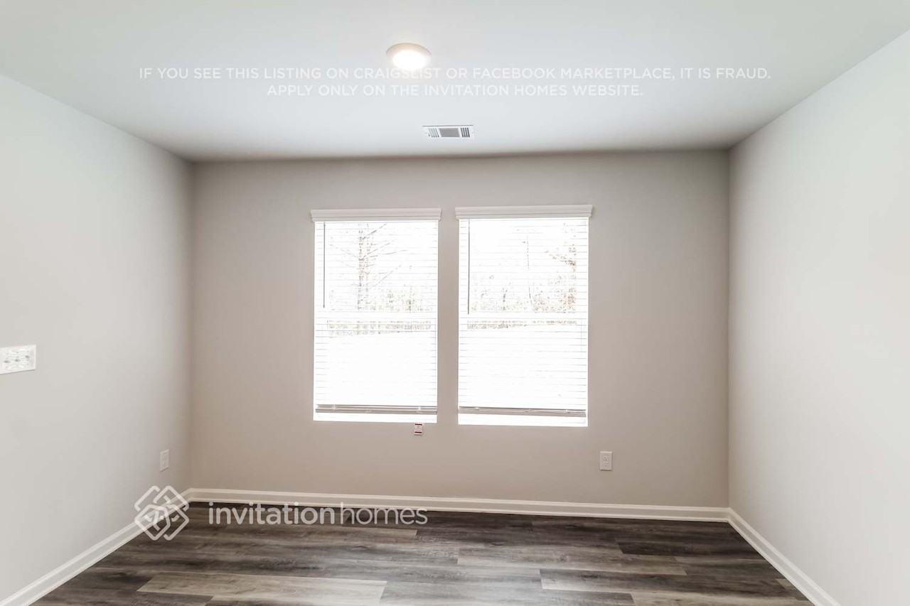 371 Amelia Ln - Photo 7 of 18