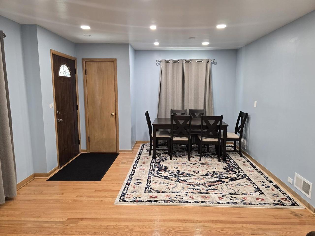 5151 N Meade Ave - Photo 3 of 16