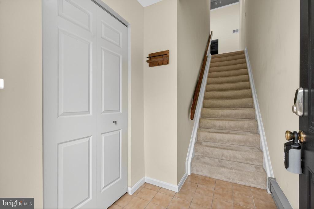 5812 Orchard Hill Ct - Photo 2 of 31