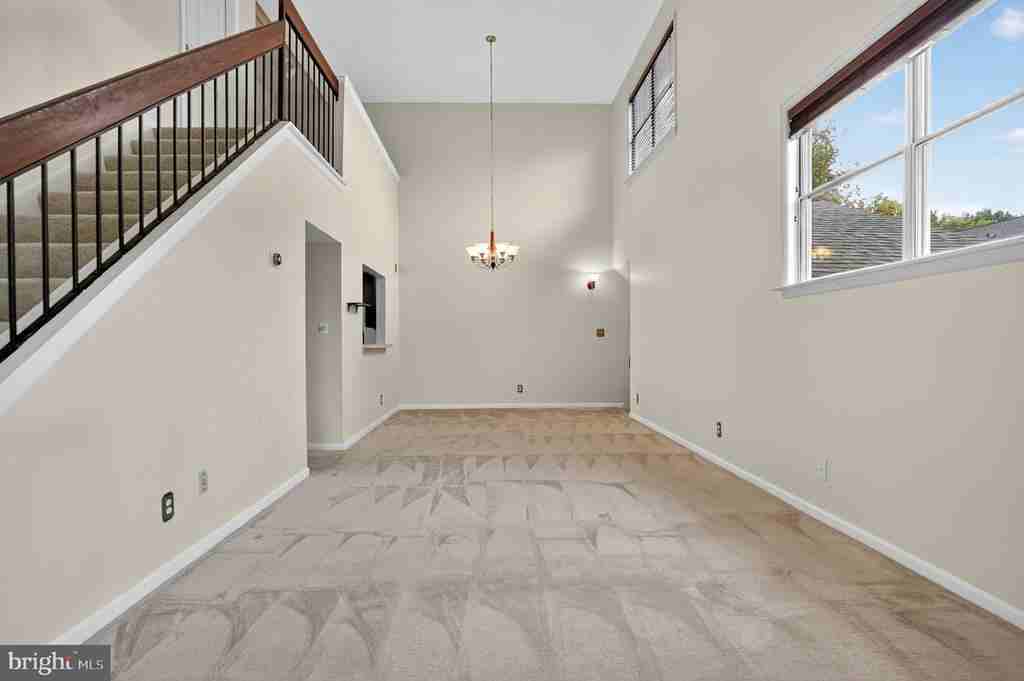5812 Orchard Hill Ct - Photo 3 of 31