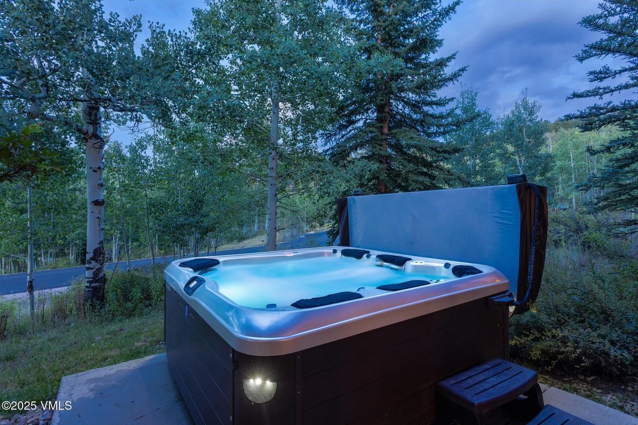 21 Pommel Pl - Photo 2 of 44