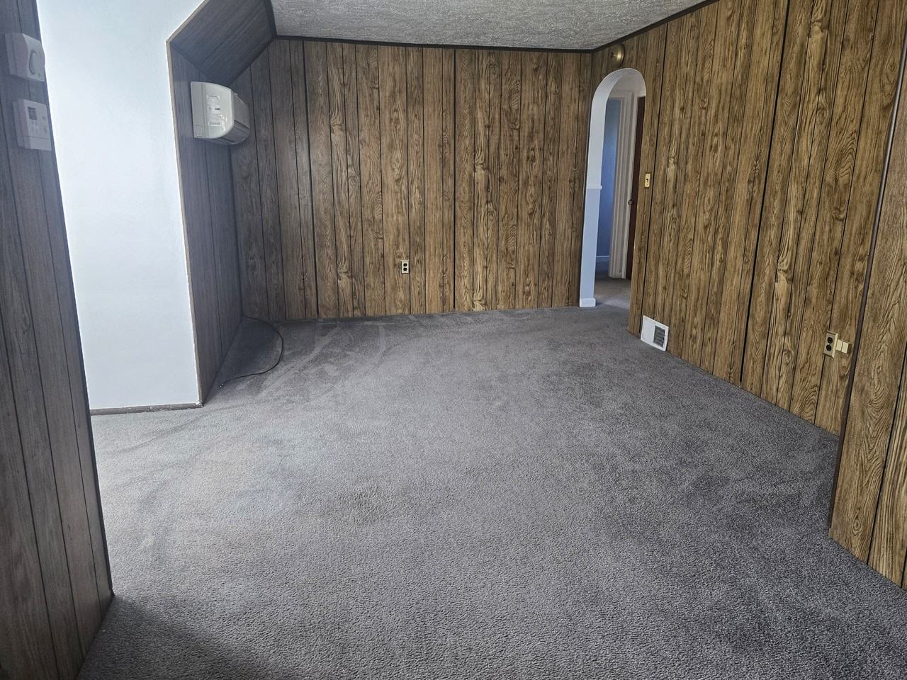 190 Clover Pl Uppr - Photo 4 of 14