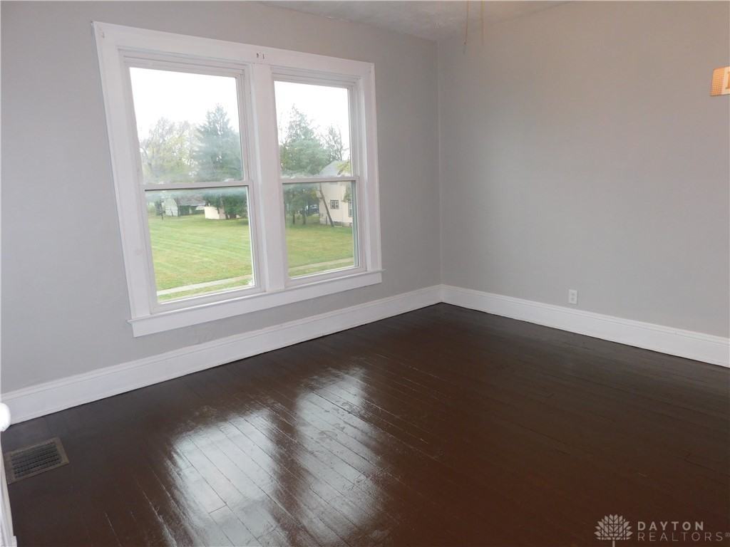 40 E Ward St ##B - Photo 6 of 13