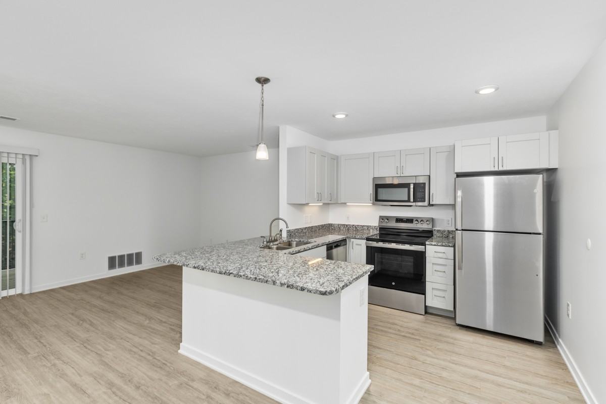 Lakeshore Flats - Photo 4 of 62