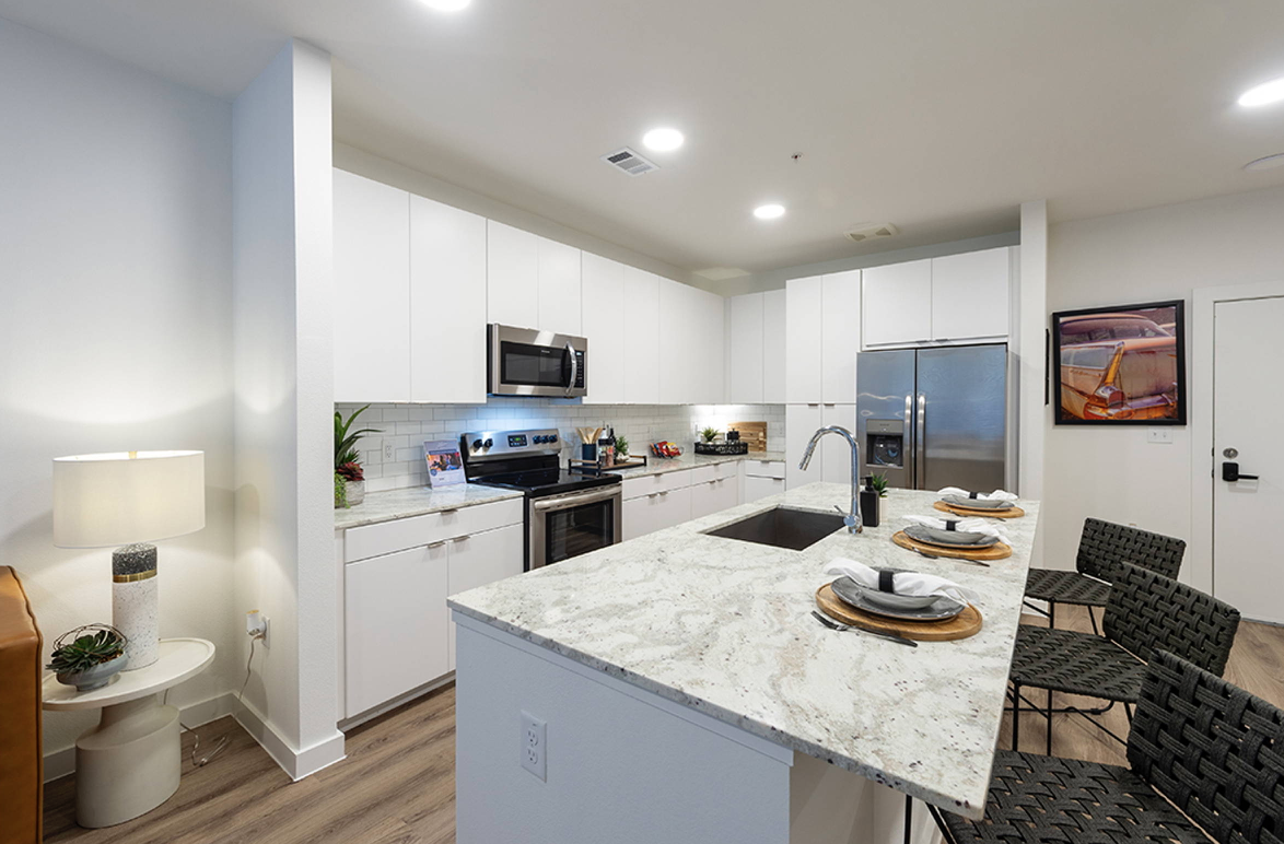 6111 Farm to Market 969 - Photo 3 of 19