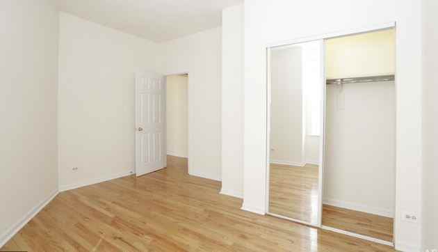 W Buena Ave & N Sheridan Rd - Photo 3 of 8