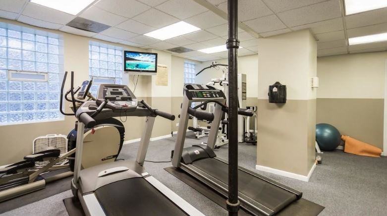 W Buena Ave & N Sheridan Rd - Photo 6 of 8