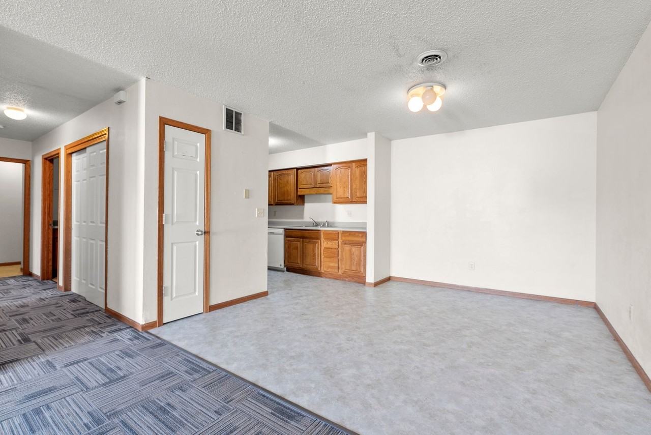 2609 Olive - Photo 2 of 11