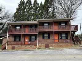 featured image of 204 Calhoun St #20