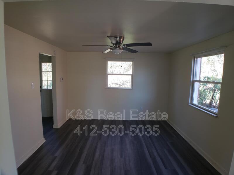 916 Jefferson St - Photo 3 of 10