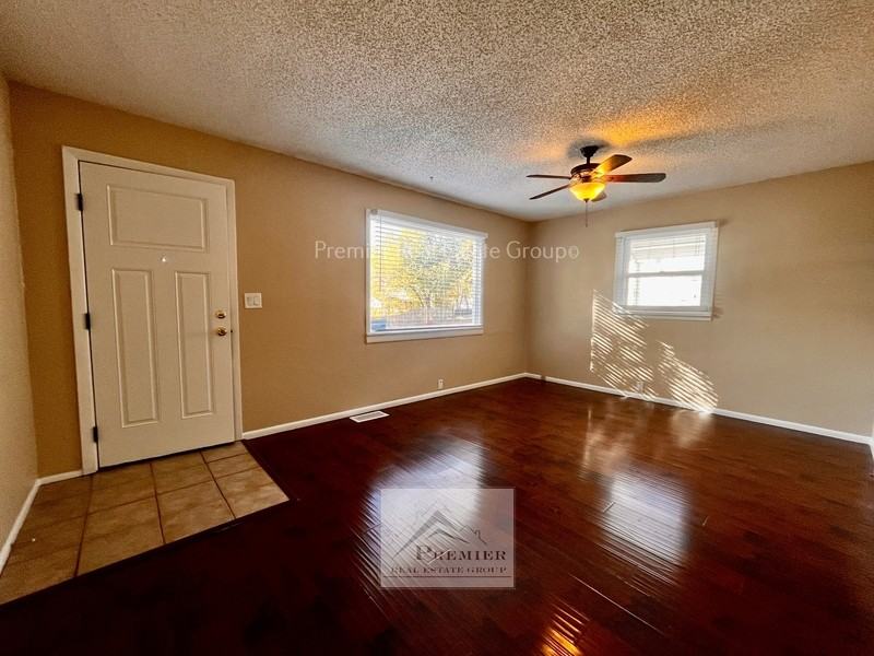 218 West Ramona Avenue - Photo 6 of 15