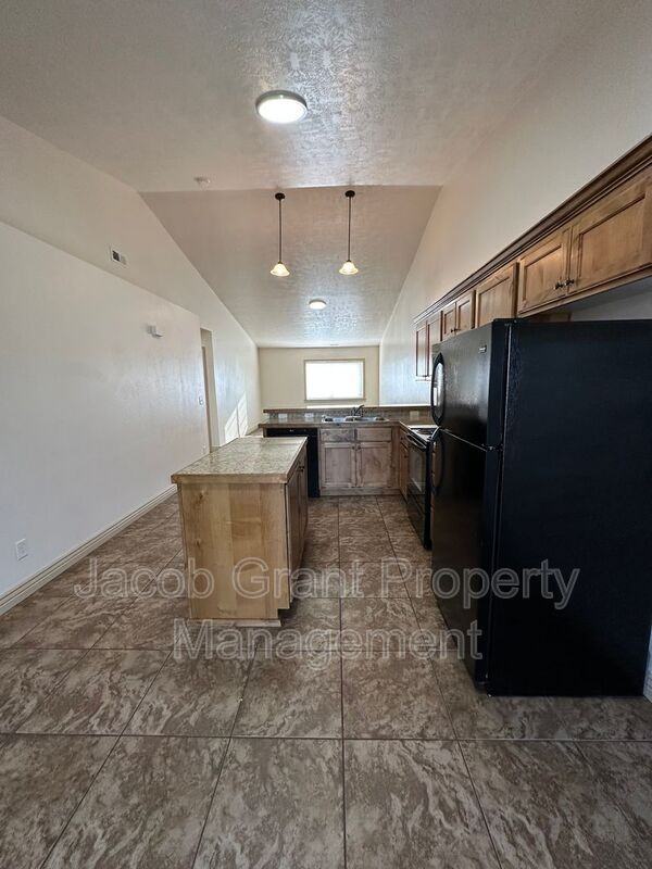 454 East Center Street #A5 - Photo 5 of 19