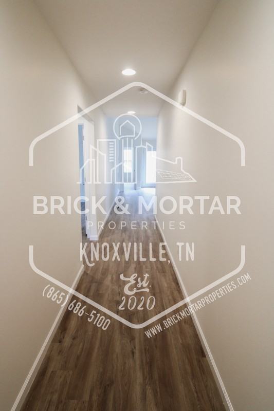 4819 Mccloud Rd - Photo 5 of 33