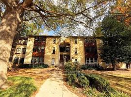 featured image of 9633 Whiteacre Rd #C3