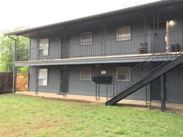 featured image of 425 W Avenue C