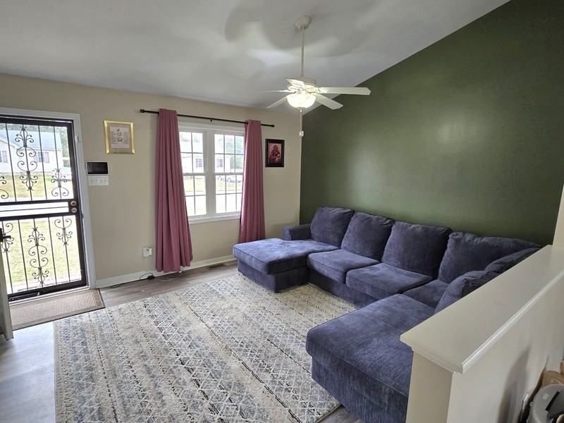 4612 Raspberry Patch Ln - Photo 2 of 17