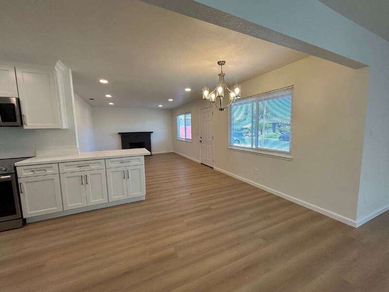 1525 James St - Photo 3 of 21