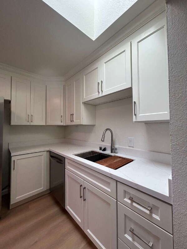 1525 James St - Photo 7 of 21