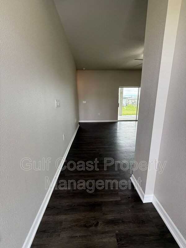 1716 Northwest 12th Terrace - Photo 2 of 27