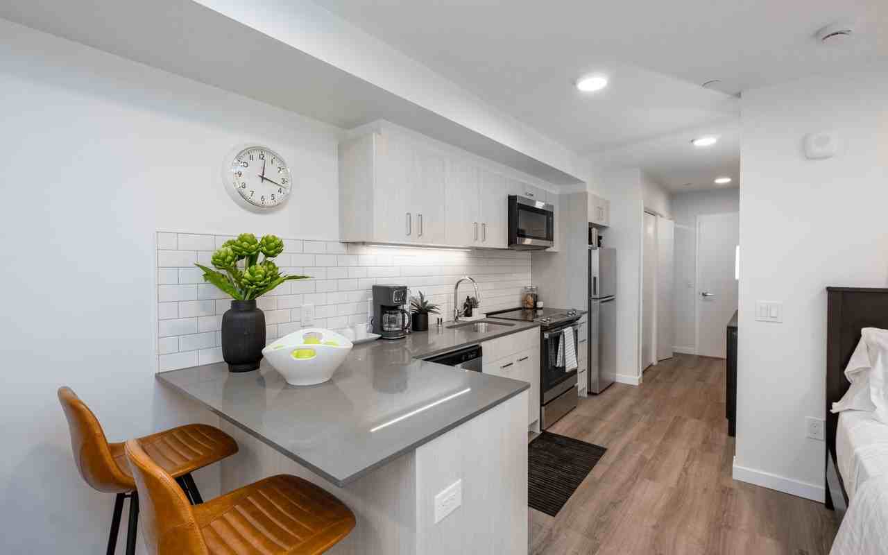 Plaid Apartments - Photo 4 of 50