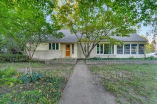 202 W Indiana Ave - Photo 1 of 1