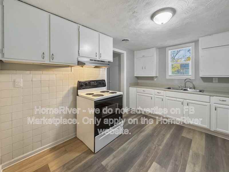 3123 N Olney St - Photo 4 of 19