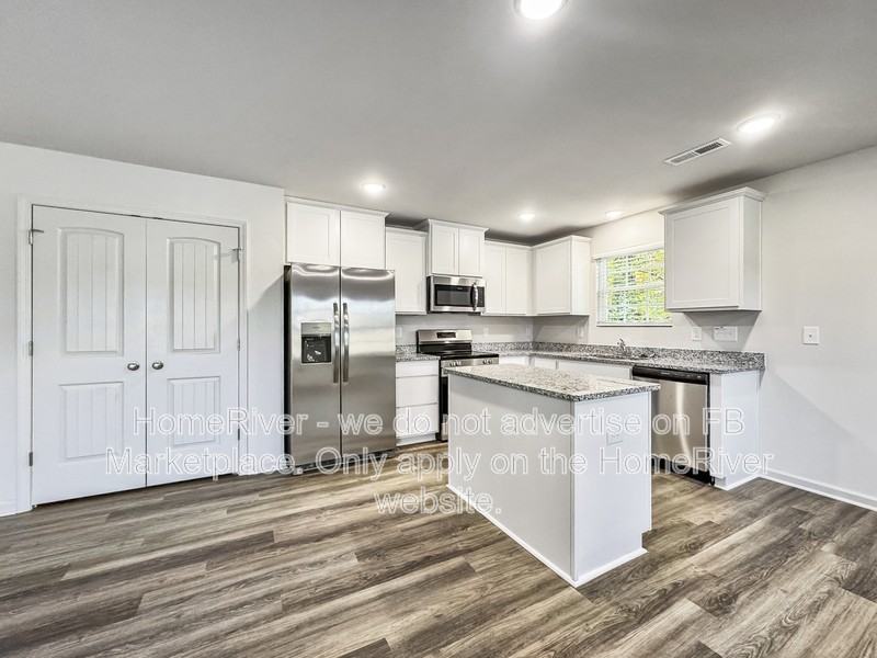 3997 Southdale Ave - Photo 6 of 21